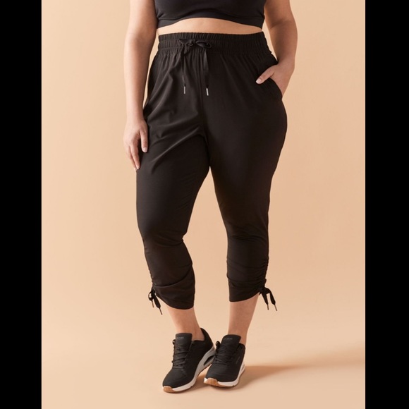 Penningtons Pants - 4 Way Stretch Capri Joggers - ActiveZone